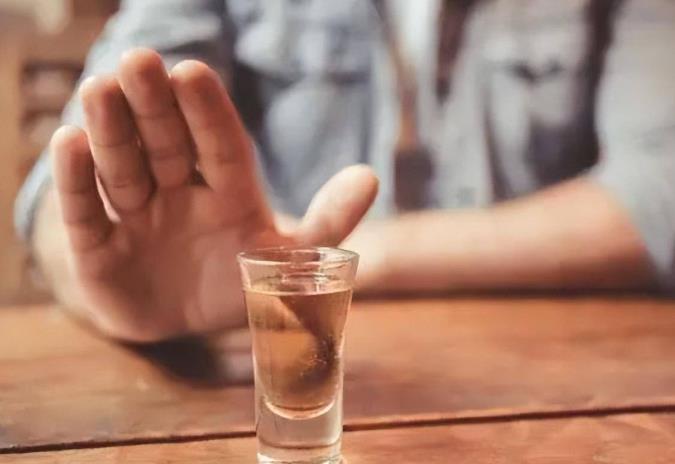 为什么使用双效片后,最好都不要喝酒?